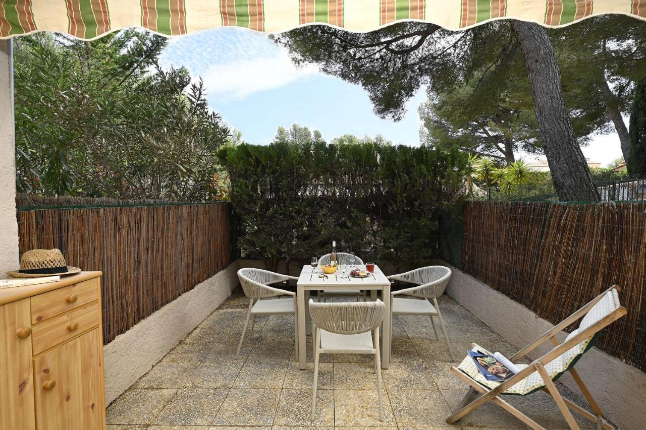 Charmant Studio 2A4 Pers Avec Jardin Et Place De Parking Situe A 5 Min A Pied De La Mer Бандоль Екстер'єр фото
